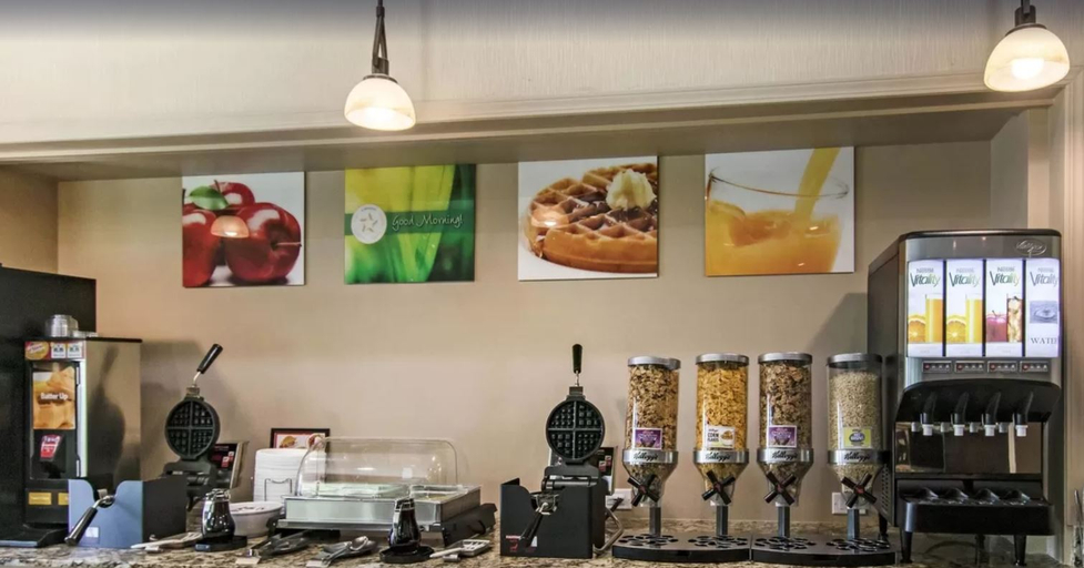 Food & Drinks 5, Quality Inn Medicine Hat, Division No. 1