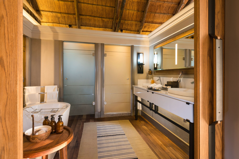 Chobe Water Villas, Kabe