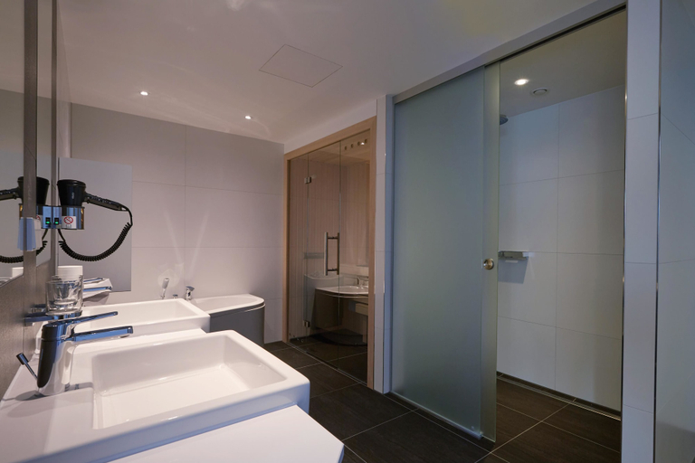 Bathroom 4, Privathotel Alte mühle Wolfsburg-Weyhausen, Gifhorn