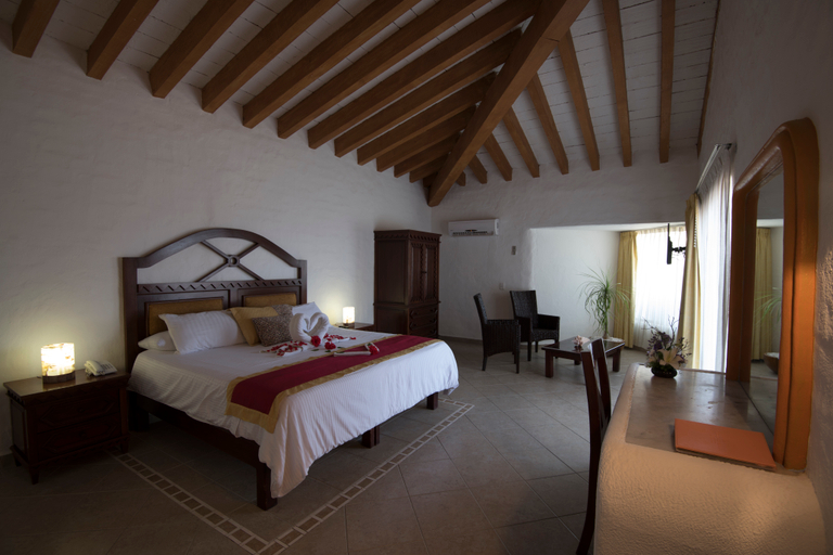 Bedroom, Punta Serena, La Huerta
