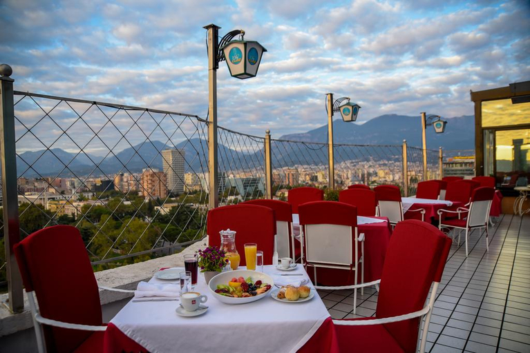 Food & Drinks 5, Sky Tower Hotel, Tiranës