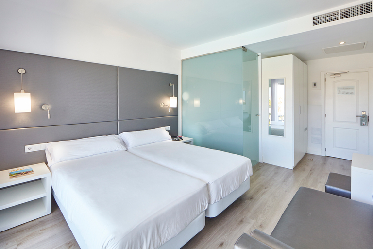 Bedroom 3, Astoria Playa, Baleares