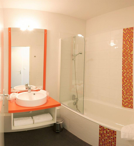 Bathroom 4, Alezan Hôtel & Résidence, Haute-Garonne