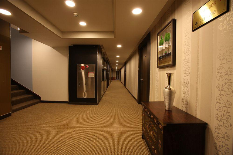 Public Area 3, Hill House Myeongdong, Jung
