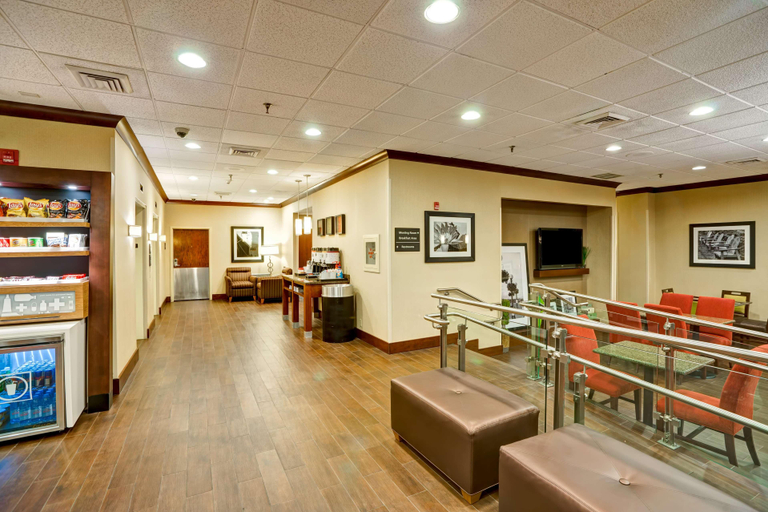 Public Area 2, Hampton Inn Baltimore/Glen Burnie, Anne Arundel