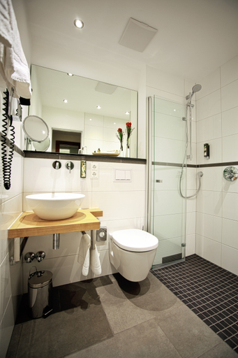 Bathroom 4, Best Western Hotel President, Bonn
