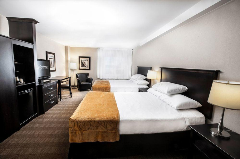 Bedroom 3, Skyline Hotel and Waterpark, Niagara