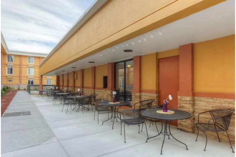 Exterior & Views, Quality Inn & Suites, Hamilton