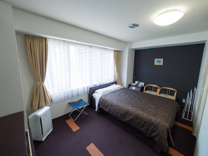 Bedroom 4, Hotel Shin Osaka, Osaka