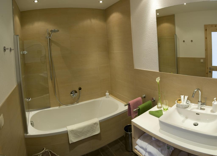 Bathroom 4, Der Waldhof Hotel, Landeck