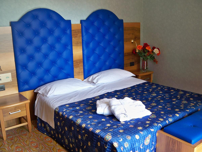 Bedroom 3, Taormina Park Hotel, Messina