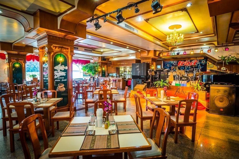 Food & Drinks 5, Elizabeth Hotel, Phaya Thai