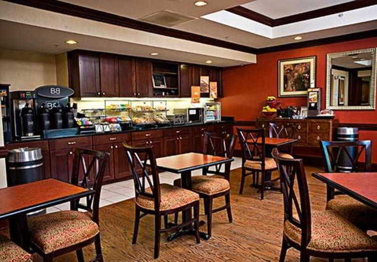 Food & Drinks 5, Fairfield Inn Charlotte Northlake, Mecklenburg