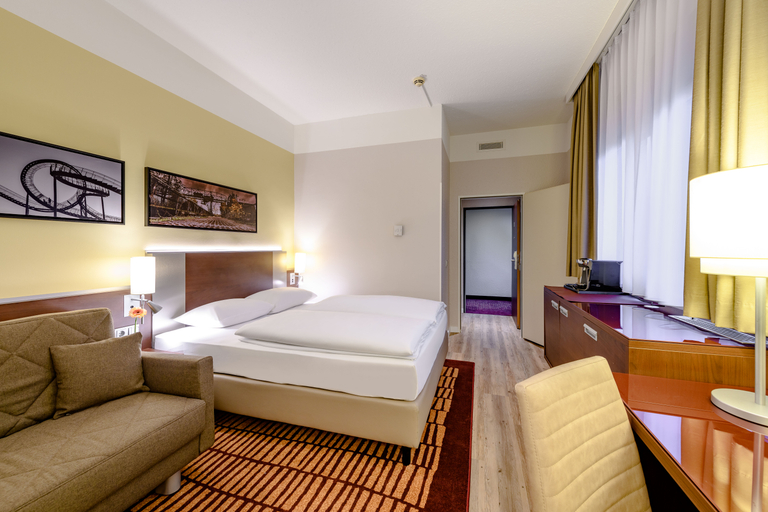 Bedroom 4, Mercure Hotel Duisburg City, Duisburg