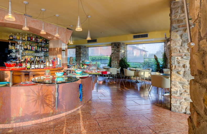 Food & Drinks 5, Art & Hotel Aeroporto, Bergamo