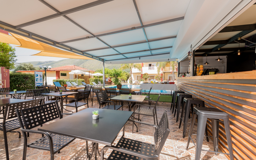 Food & Drinks 5, Oscar Villa & Studios, Ionian Islands
