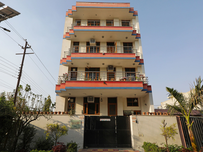 OYO 12502 City Hotel, Gautam Buddha Nagar