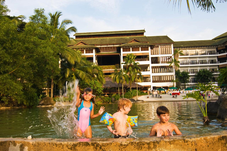 Exterior & Views 2, Mines Beach Resort, Seri Kembangan