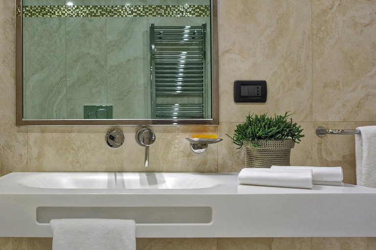 Bathroom 4, Hotel Tre Archi, Venezia