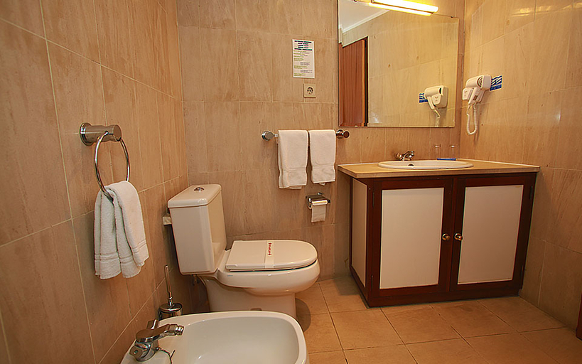 Bathroom 5, Aparthotel Imperatriz, Funchal
