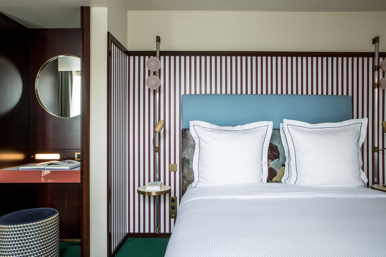 Bedroom 4, Htl du Rond-Point des Champs-Esprit de France, Paris