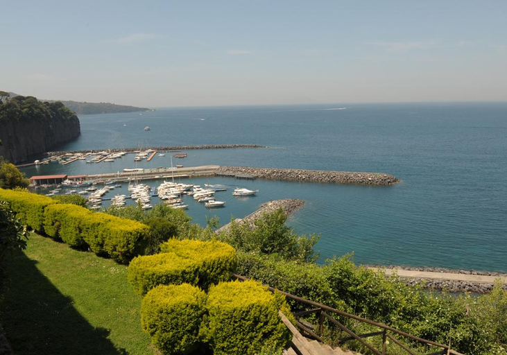 Exterior & Views, HR Hotel & Spa, Napoli