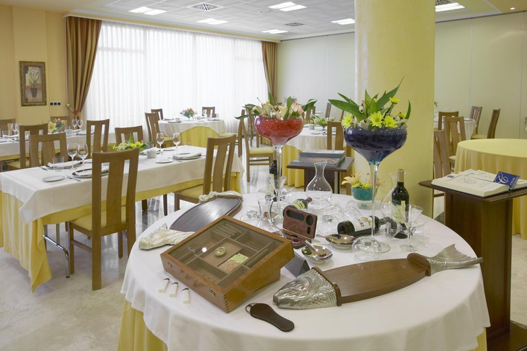 Food & Drinks 4, Villa de Gijón by 1907, Asturias
