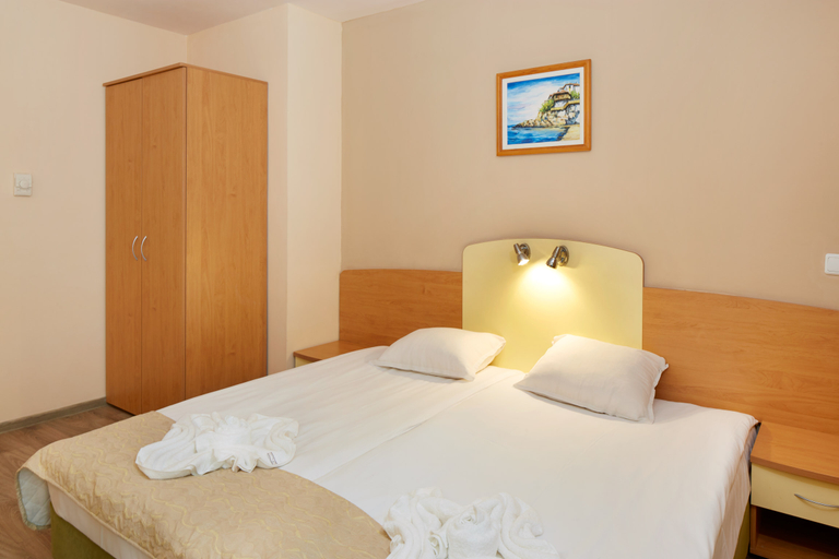 Bedroom 4, Diamond Hotel, Nesebar