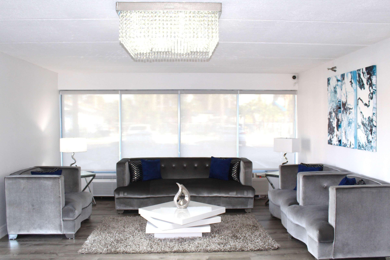 Public Area 2, Home 1 Suites Extended Stay - Kissimmee, Osceola