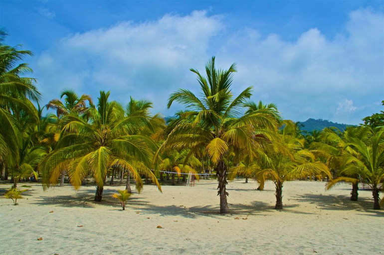 Public Area, Tay Beach Hotel, Santa Marta (Dist. Esp.)