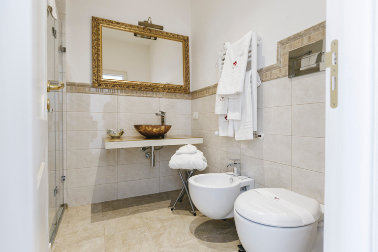 Bathroom 4, B&B Palazzo del Teatro, Agrigento