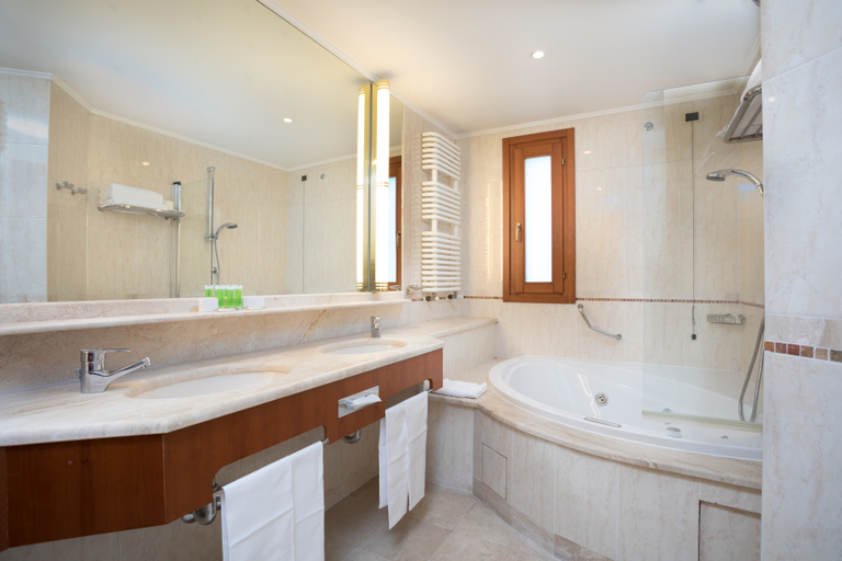 Bathroom 5, Galzignano Resort Terme & Golf - Hotel Splendid, Padua