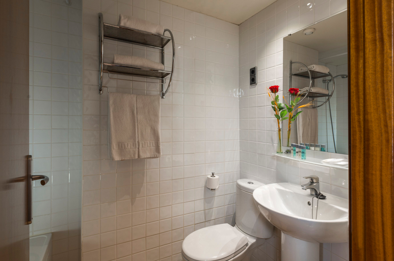 Bathroom 4, 4R Miramar Calafell, Tarragona