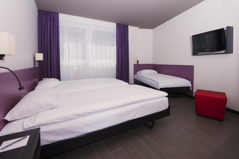 Bedroom 3, Hotel Les Nations, Genève