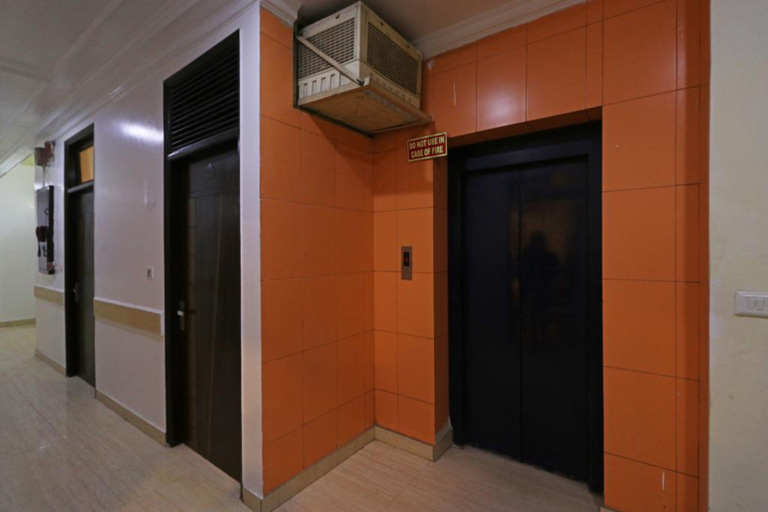 Public Area 3, Hotel Kumar Palace, Delhi