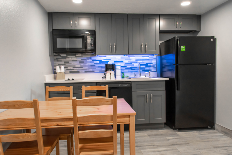 Bedroom 2, Celebration Suites, Osceola