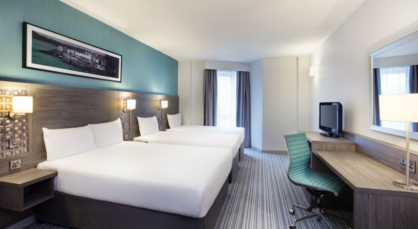 Bedroom 3, Leonardo Hotel East Midlands Airport, Leicestershire