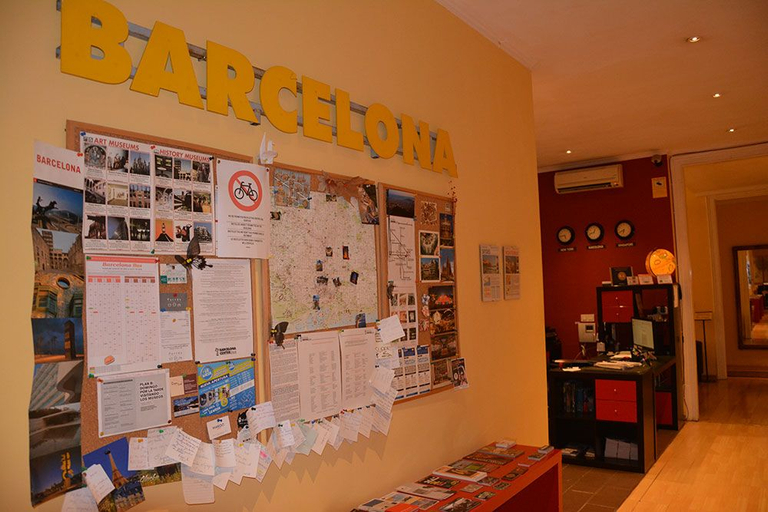 Food & Drinks, Casa Consell Gran Via, Guest House, Barcelona