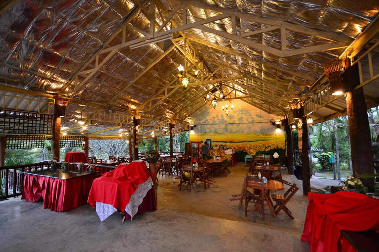 Food & Drinks, Touch Star Resort Doi Inthanon, Chom Thong