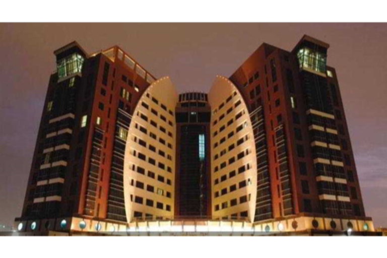 Elite Grande, Manama