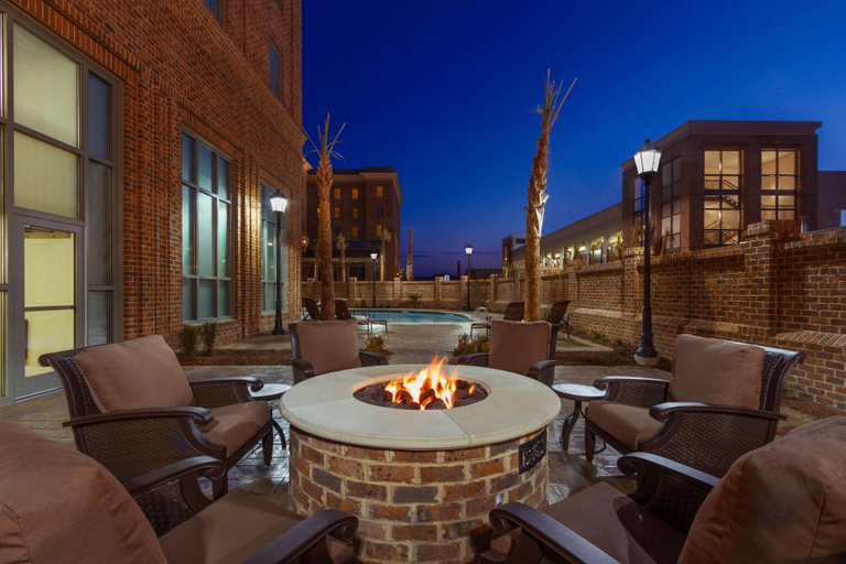 Public Area 2, Embassy Suites by Hilton Savannah Historic District, Chatham