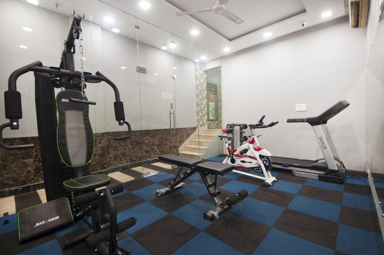 Others 5, Le Cadre, Delhi