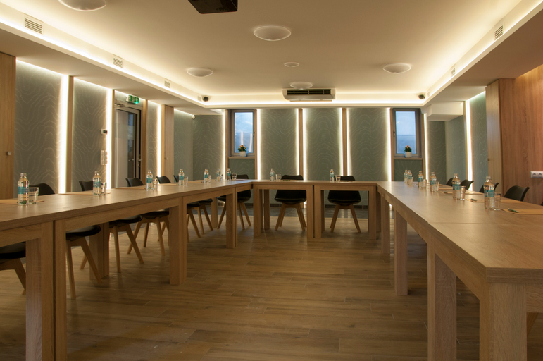 Business Facilities 5, Baltica Residence, Gdańsk City