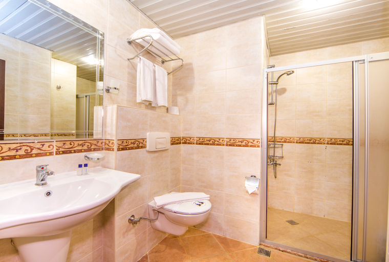 Bathroom 5, Kleopatra Royal Palm Hotel, Alanya