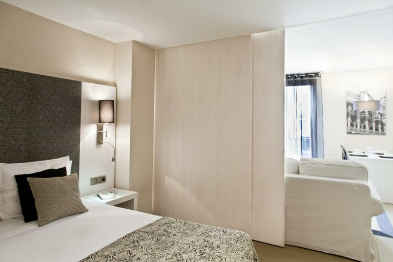 Bathroom, Up Suites Barcelona, Barcelona