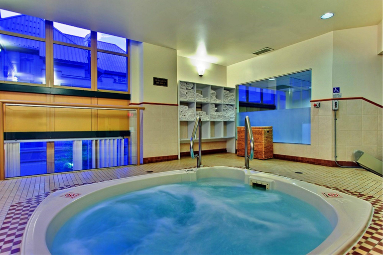 Sport & Beauty 4, Whistler Peak Lodge, Squamish-Lillooet