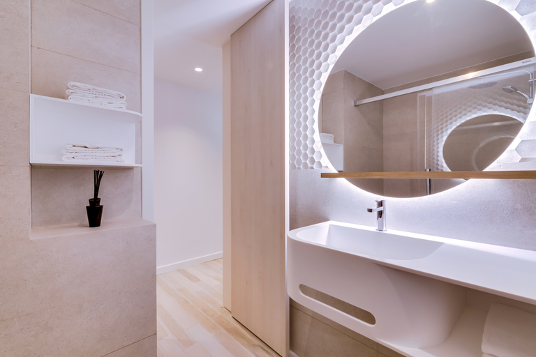 Bathroom 5, Hotel Sol e Mar - Adults Only, Albufeira