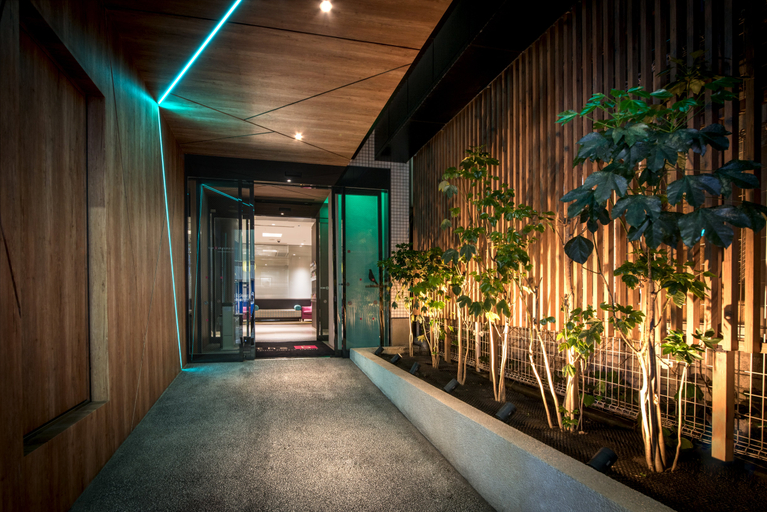 Public Area 5, the b akasaka-mitsuke, Minato
