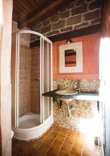 Bathroom, Orgullo Rural, Salamanca