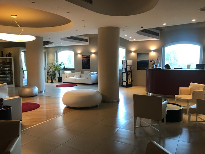 Public Area 4, Mareneve Resort, Catania